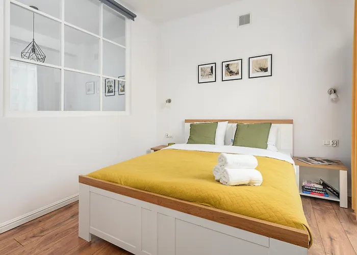 Lumina Charming 3-room In The Heart Of Apartament *