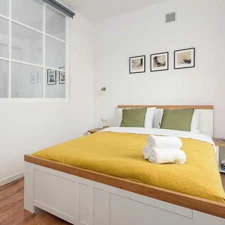 Lumina Charming 3-room In The Heart Of Apartment *